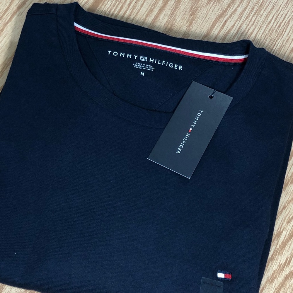 Men’s NWT Tommy Hilfiger Long Sleeve Crewneck Sz S - Picture 5 of 7